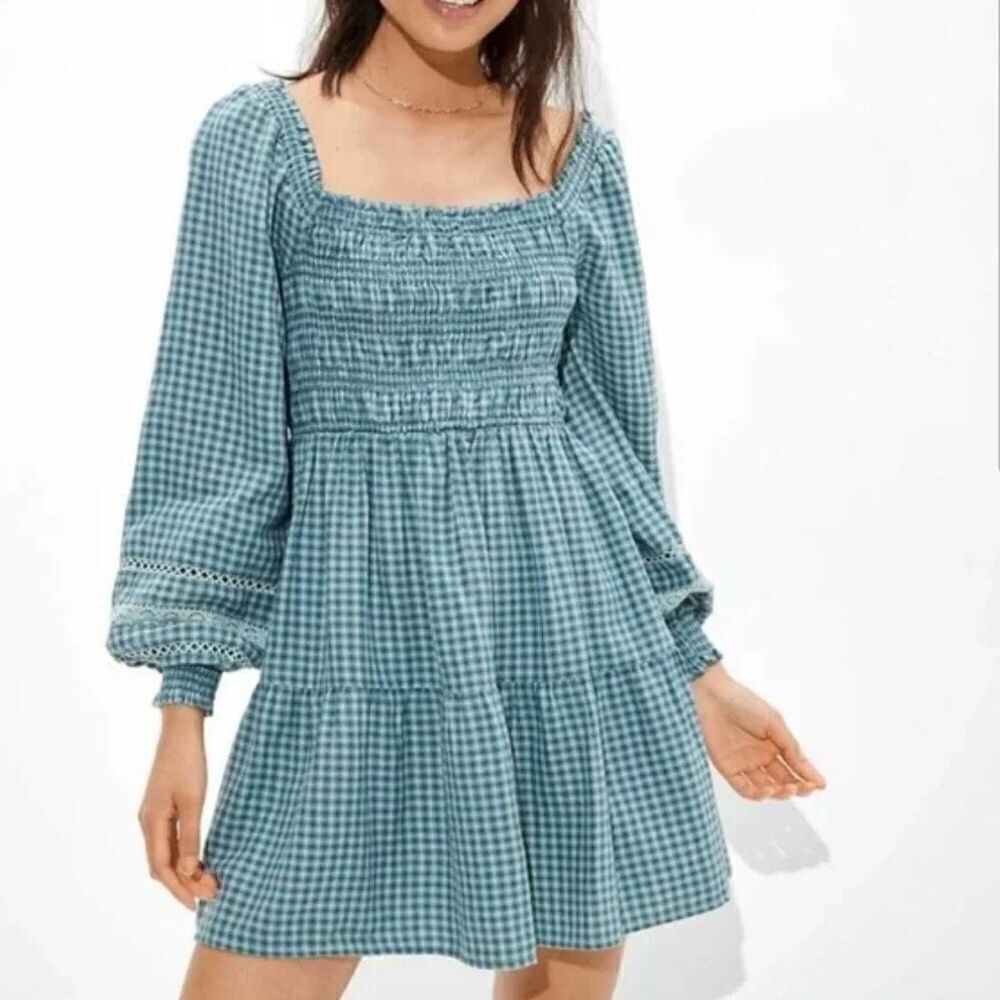 American Eagle green plaid smocked bust long sleeve dress small